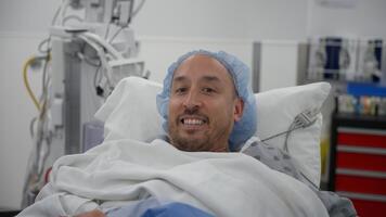 Nico Pham se fait opérer au privé