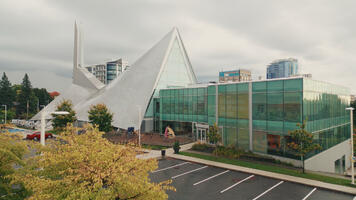 Églises à la nouvelle vocation communautaire