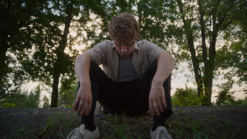 Le vieil homme et l'urne