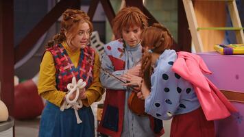 1, 2, 3: t'chien, t'chien, t'chien!