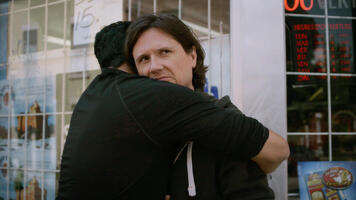 Le commis, le styliste et l'ex