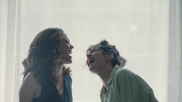 Les insomniaques s'amusent