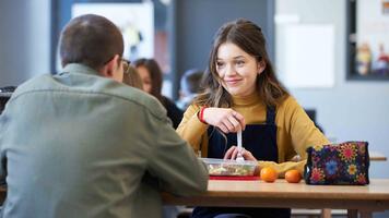 Vous répétez ça à personne